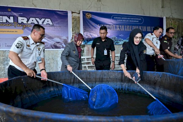 Aliyah Mustika Ilham Hadiri Panen Raya di Lapas Kelas I Makassar