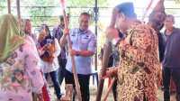 Bupati Ibas Apresiasi Pelestarian Budaya Mappadendang di Burau, Dengarkan Aspirasi Petani