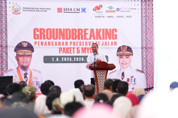 Gubernur Sulsel Ground Breaking Jalan Paket 5 MYP Rp383 Miliar di Poros Tanabatue-Palattae Bone