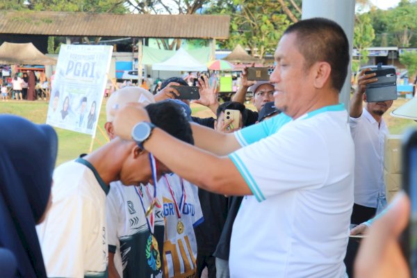 Bupati Lutim Ibas: PORSENIJAR Wadah Penguatan Solidaritas Guru