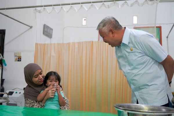 Pertahankan Predikat Terbaik, Bupati Pinrang Tinjau Layanan Publik