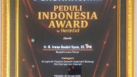 Bupati Lutim Ibas Raih Anugerah Kepala Daerah Inspiratif Bidang Pembangunan Daerah