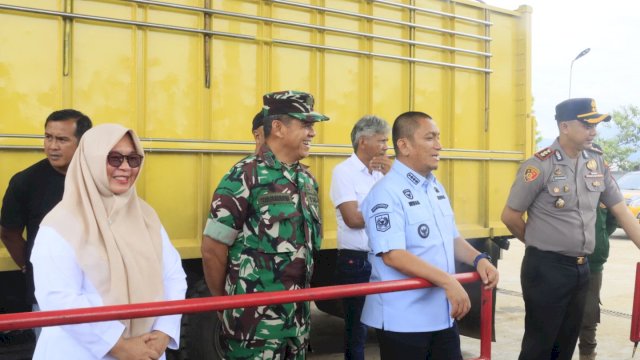 Tinjau SPBU, Bupati Ibas Harap Kelangkaan BBM Segera Teratasi