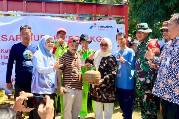 Pastikan Distribusi LPG 3Kg Tepat Sasaran di Lutim, Wabup Puspawati Tinjau Pasar Murah