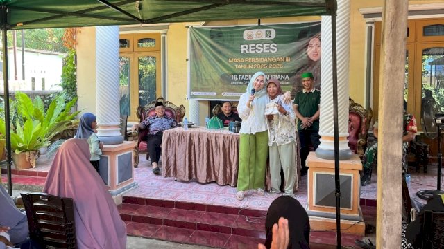 Anggota DPRD Provinsi Sulawesi Selatan dari Fraksi PKB, Hj. Fadilah Fahriana, saat melaksanakan reses masa sidang III Tahun 2025/2026 di Kabupaten Takalar.