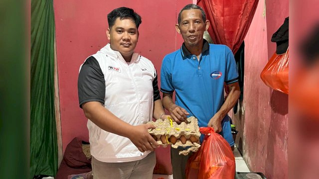 PSI Gowa Berikan Bantuan ke warga.