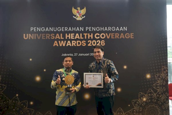 Kota Parepare Raih Penghargaan UHC Award 2026 Kategori Madya