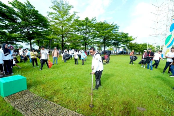 Gubernur Sulsel Implementasikan Gerakan ASRI Lewat Anti Mager dan Korve Bersama Masyarakat