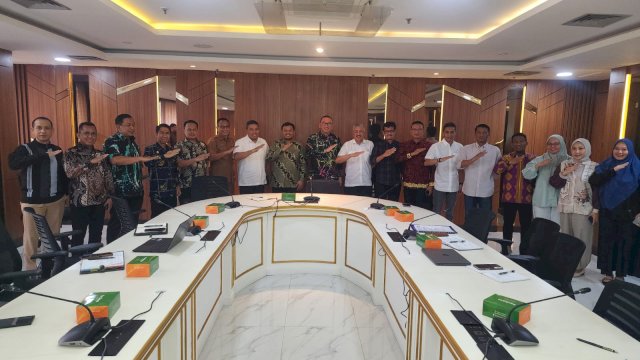 Bupati Pinrang H.A. Irwan Hamid, S.Sos saat melakukan koordinasi di Kementerian Sosial Republik Indonesia.