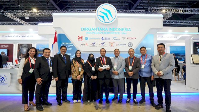 Gubernur Sulsel Bahas Program Seaplane Bersama PT Dirgantara Indonesia di Airshow Singapura
