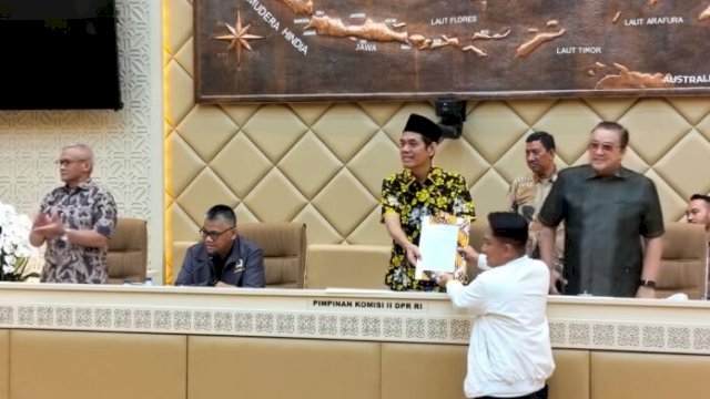 Minta Diskresi Presiden, Surat Datu Luwu Diserahkan ke DPR RI
