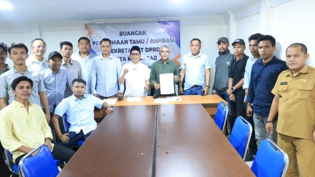 Legislator DPRD Makassar.