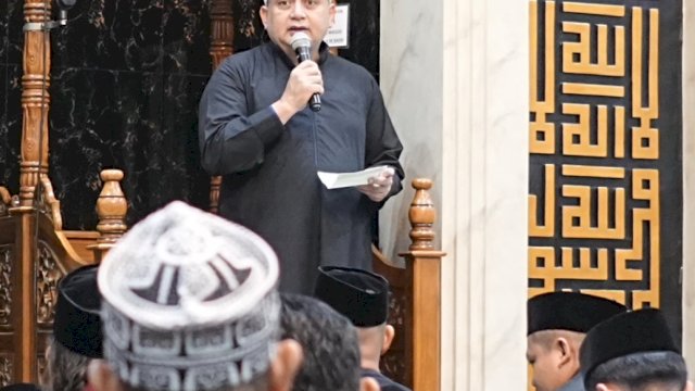 Munafri Imbau Masyarakat Waspada Cuaca Ekstrem Saat Safari Subuh di Kecamatan Ujung Tanah