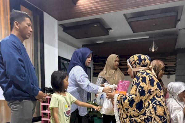 Sahiruddin Bersama Nurwahyuni Malik Tebar Kepedulian Lewat Safari Ramadan NasDem Maros