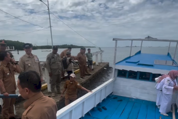 Dari Maccinibaji ke Pulau Terluar, Bupati Pangkep Yusran Lalogau Kirim Ambulans Laut untuk Warga