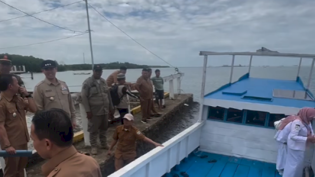 MYL Serahkan Dua Ambulans Laut untuk Warga Kepulauan Pangkep.
