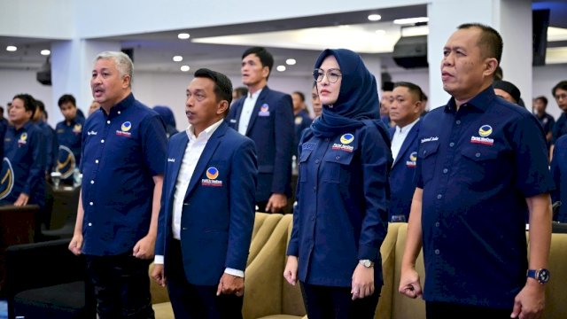 Ketua, Sekretaris, dan Bendahara DPW Partai NasDem Sulawesi Selatan.