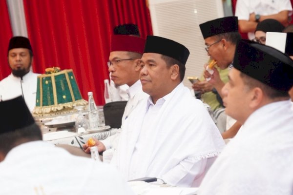 Pelantikan IPHI Sulsel, Rahman Pina Dorong Peran Aktif Haji Bangun Umat