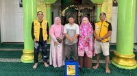 Sambut Ramadhan, Sahabat Ismail Semprot dan Harumkan 21 Masjid di Makassar