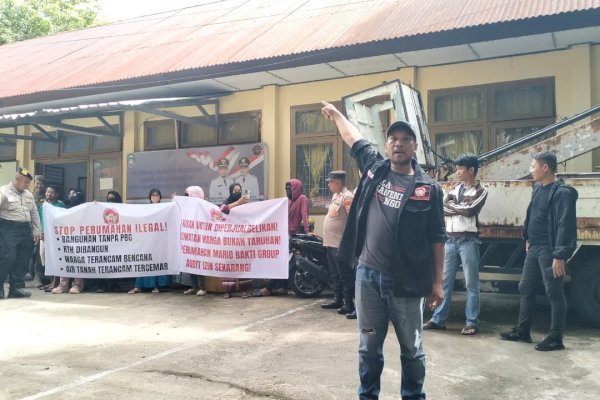 Warga Syamsul Bahri Demo Dugaan Pelanggaran Perumahan Pesona Mario, Pemkot Parepare Ancam Bekukan Izin
