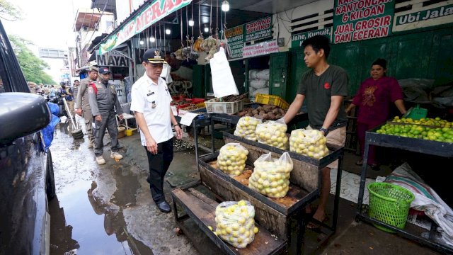 Lewat Dialog dan Relokasi, Pemkot Makassar Tata Lapak PKL Tanpa Konflik
