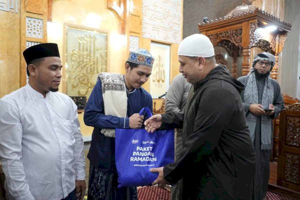 Lewat Salat Subuh, Wali Kota Makassar Rajut Sinergi dengan Masyarakat