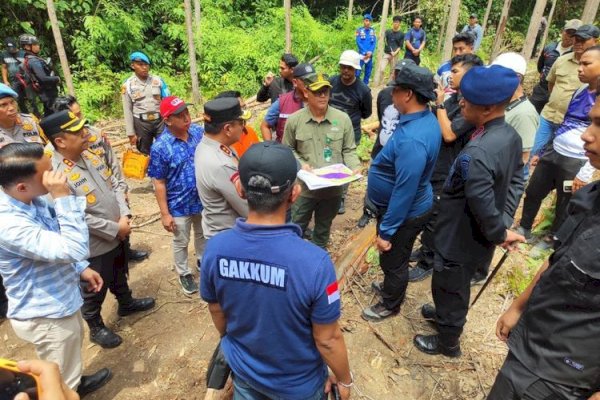 Tak Ada Ruang Bagi Kejahatan Satwa: Gakkum Kehutanan Kejar Jaringan Pembunuhan Gajah di Riau