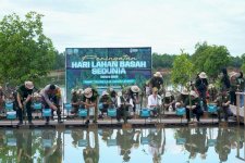 Peringati Hari Lahan Basah Sedunia 2026, Menhut Tekankan Peran Mangrove bagi Ekologi dan Ekonomi Pesisir