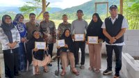 Gubernur Sulsel Salurkan Bantuan Kebencanaan untuk Korban Kebakaran di Bua Luwu