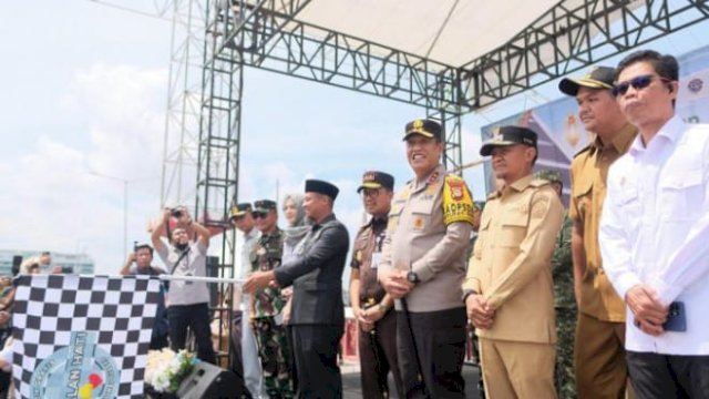 Gubernur Sulsel Bersama Bupati Bantaeng Lepas Peserta Mudik Gratis di CPI Makassar