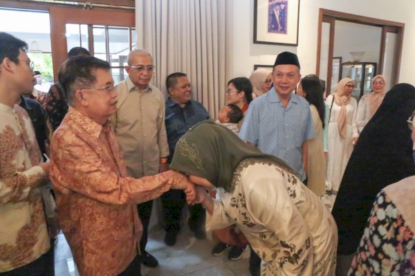 Momen Lebaran, Aliyah Mustika Ilham Sowan ke Jusuf Kalla