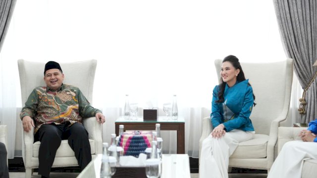 Wali Kota Makassar Munafri Arifuddin, bersama Ketua TP PKK Kota Makassar Melinda Aksa, menerima kunjungan Gubernur Maluku Utara Sherly Tjoanda.