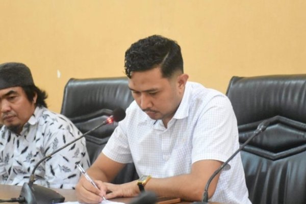 DPRD Sinjai Terima Aspirasi PMII Soal Pengelolaan Dapur MBG