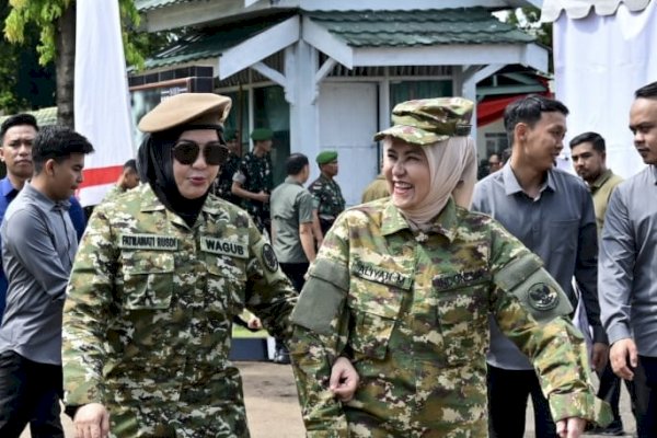 Aliyah Mustika Ilham Hadiri Upacara Pembukaan Latsarmil Komcad ASN dan Kepala Desa se-Sulsel