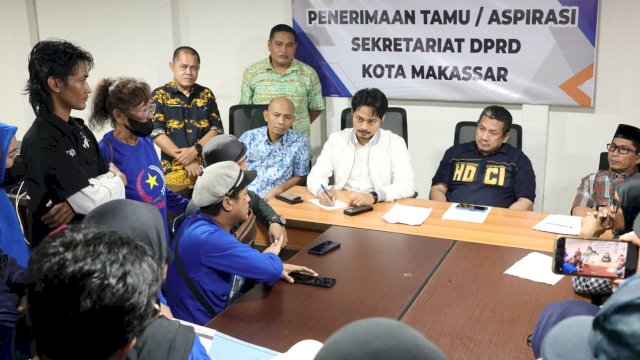 PKL Resah Direlokasi, DPRD Makassar Minta Pemkot Tunda Penertiban