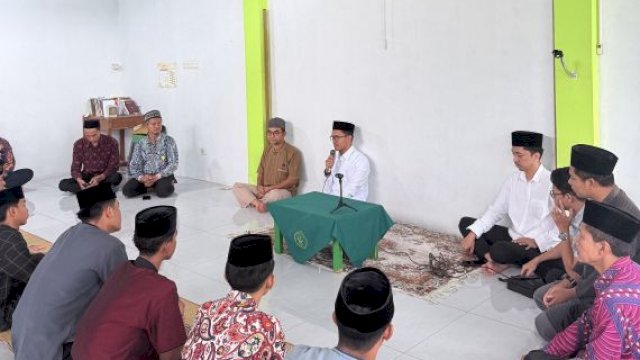 Pererat Silaturahmi, Ketua DPP PSI Bagikan Kado Ramadan di Ponpes Muhammadiyah