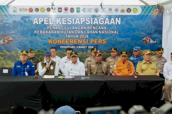 Menteri Kehutanan Hadiri Apel Kesiapsiagaan Karhutla Nasional 2026 di Riau