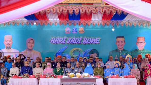 Wagub Sulsel, Fatmawati Rusdi, Hadiri Hari Jadi Bone ke-696