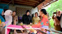Wagub Fatmawati Rusdi Dorong UMKM Tenun Emas Sidrap Naik Kelas, Bidik Pasar Lebih Luas