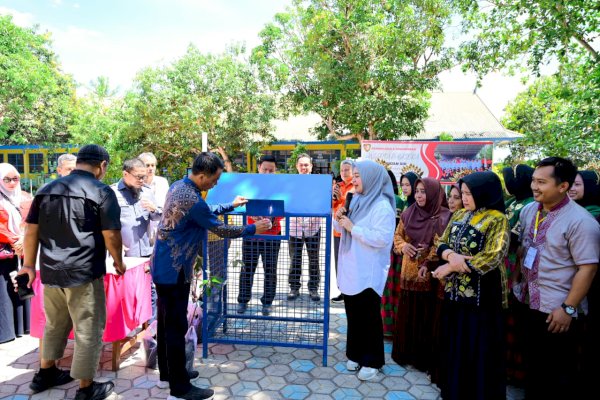 Wagub Sulsel Edukasi Siswa Sidrap Pilah Sampah Sejak Dini, Tumbuhkan Budaya Peduli Lingkungan