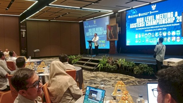 Sekretaris Daerah Provinsi Sulawesi Selatan, Jufri Rahman, membuka secara resmi High Level Meeting dan Asistensi Championship TP2DD.