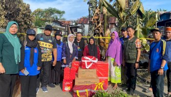 Respons Cepat Gubernur Sulsel, Kirim Bantuan untuk Korban Kebakaran di Parepare