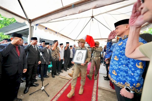 Tangis Iringi Pelepasan Tautoto Tanaranggina, Sekda Sulsel: Kita Saksi Kebaikan Almarhum