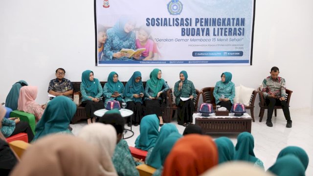 TP PKK Makassar Sosialisasikan Gerakan Gemar Membaca 15 Menit Sehari