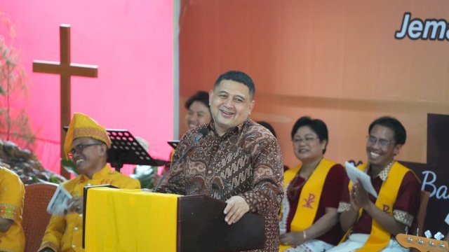 Wali Kota Makassar Ajak Jemaat Gereja Ambil Peran Dorong Pertumbuhan Ekonomi Kota