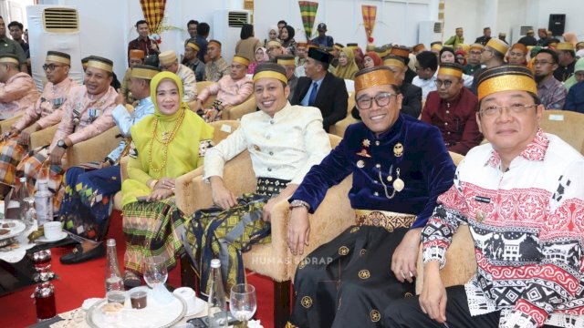 Wakil Bupati Sidrap Nurkanaah menghadiri puncak peringatan Hari Jadi ke-765 Soppeng.
