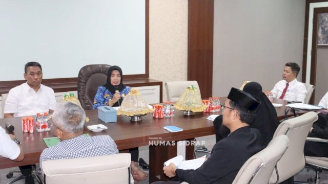 Wakil Bupati Sidrap, Nurkanaah, memimpin rapat koordinasi bersama SKPD lingkup Pemkab Sidrap.