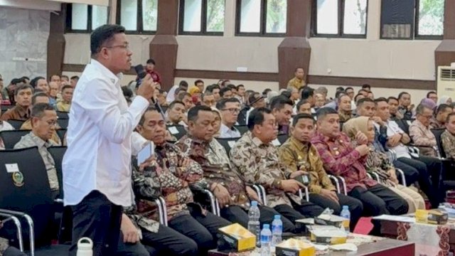 Sekda Sidrap, Andi Rahmat Saleh, mewakili Bupati Sidrap menyampaikan aspirasi strategis terkait persoalan Hak Guna Usaha (HGU) dalam Rakor Pencegahan Korupsi yang digelar Pemprov Sulsel.
