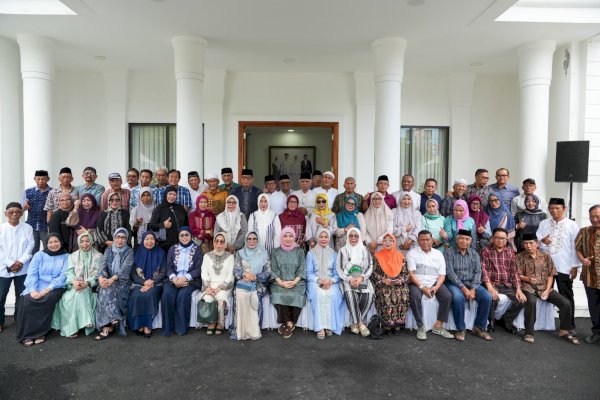 Wawali Makassar Aliyah Pererat Silaturahmi Bersama Purna Bakti PNS dalam Halal Bi Halal