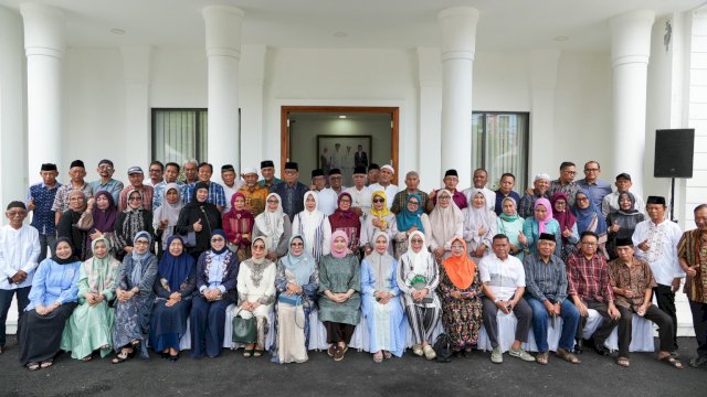 Wawali Makassar Aliyah Pererat Silaturahmi Bersama Purna Bakti PNS dalam Halal Bi Halal